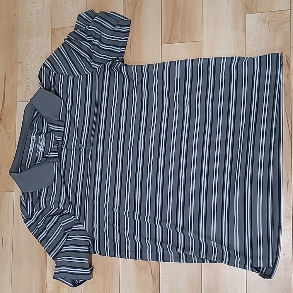 Denver Hayes men's large shirt